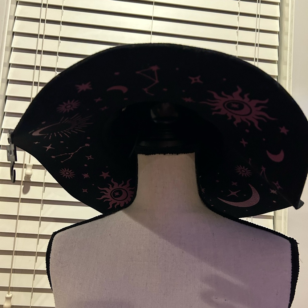 Black and Purple Celestial Wide Brim Floppy Hat NWT - Picture 4 of 7